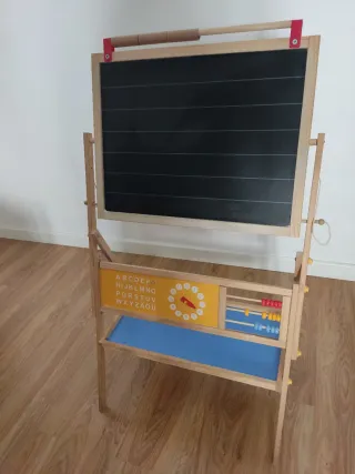 Pizarra infantil de madera