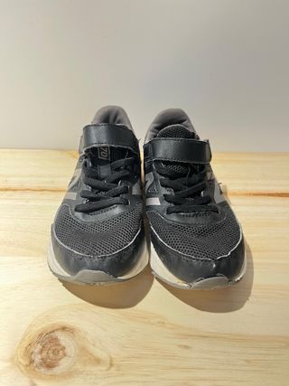 Deportivo New Balance niño T.28