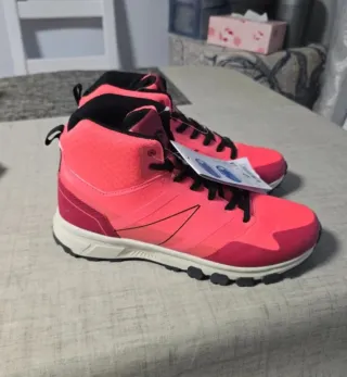 Botas de montaña mujer