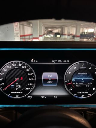 Mercedes-Benz G63 2023