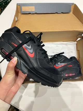NIKE Air Max 90 OG Black & Red - Size 38