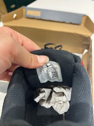 NIKE Air Max 90 OG Black & Red - Size 38