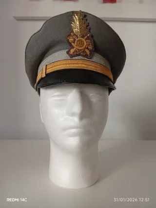 Gorra de plato carabinero antigua