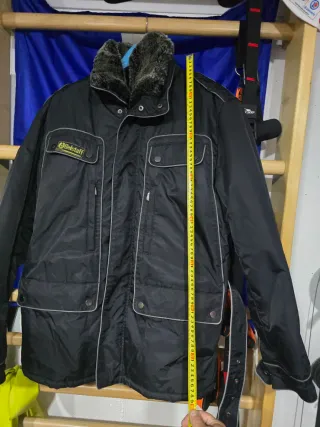 Chaqueta Belstaff Negra con Cuello Peludo original