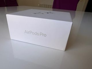 Caja AirPods Pro 2ª Gen + Cable doble entada USB-C