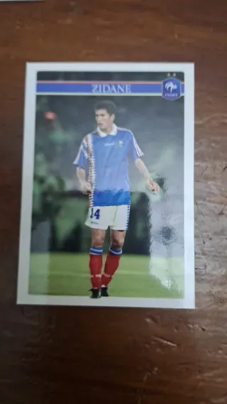 Cromos de fútbol: Messi, Zidane, Cruyff