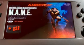 Consola portátil RG503