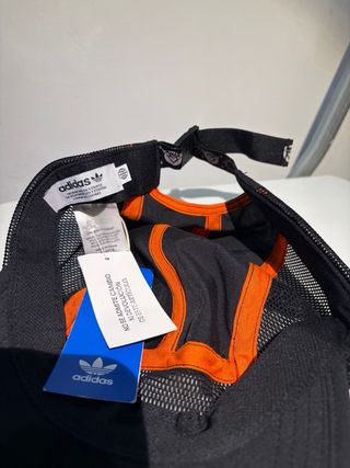 Gorra Adidas Adventure Negra