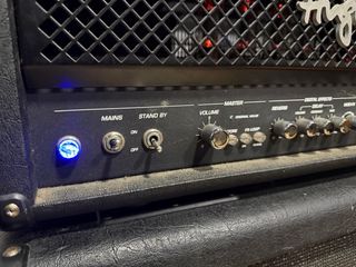 Hughes & Kettner Switchblade 100 + Pantalla G12M G