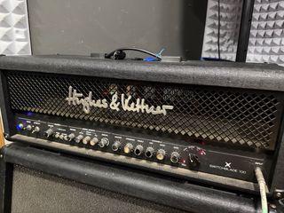 Hughes & Kettner Switchblade 100 + Pantalla G12M G