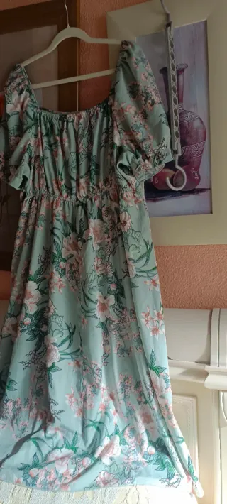 Vestido floral verde y rosa talla 50/52