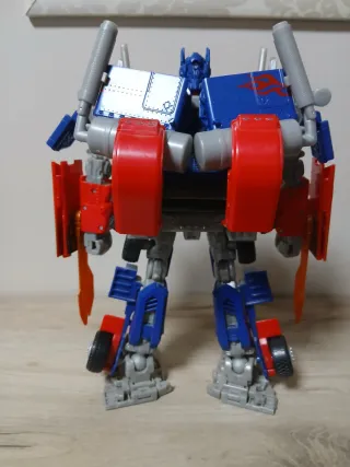 Transformers Optimus Prime Leader Class