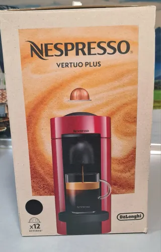 Cafetera Nespresso Vertuo Plus negra