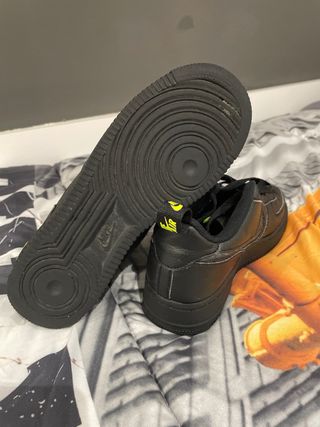 Nike Air Force 1 Negro/Verde