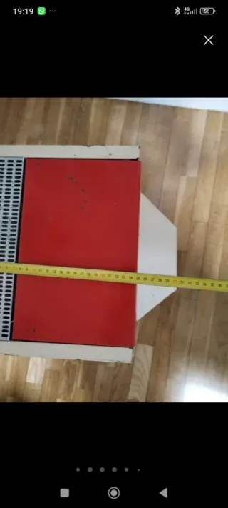 Estufa a gas roja y beige