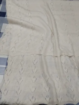 Toquilla de bebé de punto beige