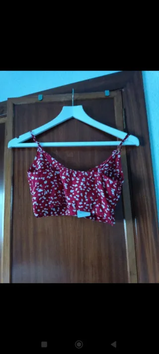 Top corto estampado floral