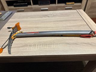 Piolet Grivel Air Tech Racing Nuevo (nunca usado)