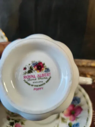 Tazza Royal Albert doppio piattino