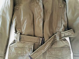 Parka Mango Verde Militar con Capucha