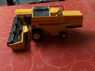 Segadora miniatura amarilla