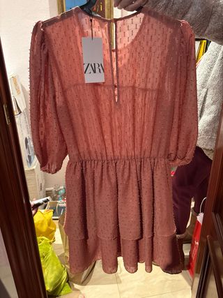 Vestido Zara rosa con volantes
