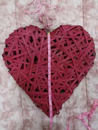Decorazione a cuore in vimini.
