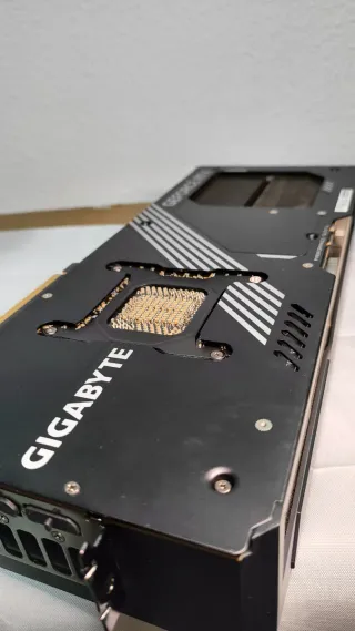 Gigabyte RTX 5090 Windforce OC no chip-vram