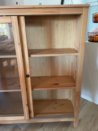 Vitrina Ikea Hemnes Madera y Cristal