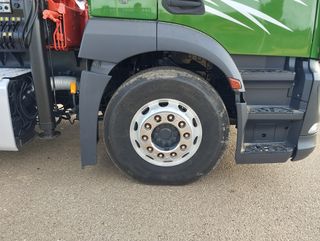 MAN TGS 500--CAMIONES GANCHO CON GRUA