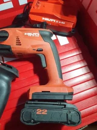 Kit Hilti 2 Taladro y Atornillador