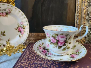 Tazza Royal Albert June doppio piattino