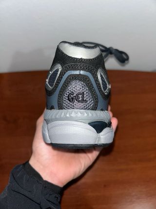 ASICS GEL NYC Talla 43