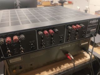 Amplificador NAD 906 6 Canales