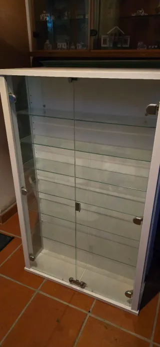 2 Vitrinas expositoras cristal y madera