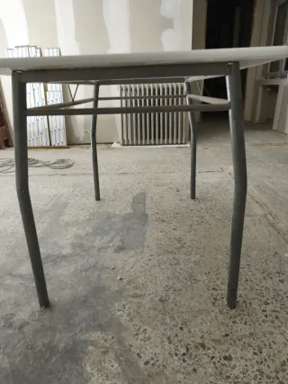 Mesa de cocina madera y metal