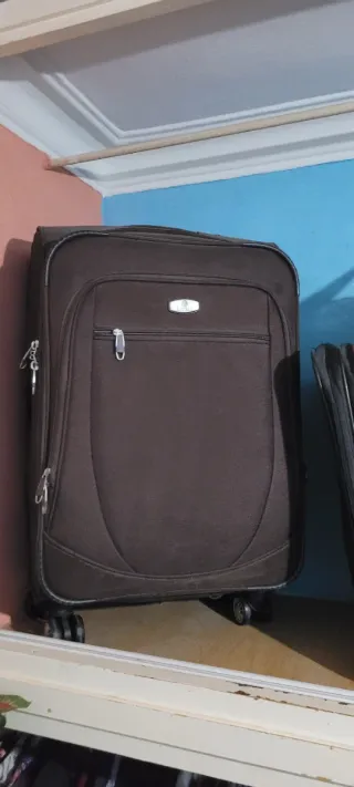 Maleta marrón 60 altura 43 ancho i 30 pofondo