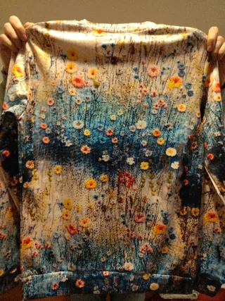 Maglia manica lunga fantasia floreale