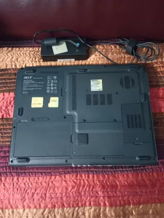 Portátil Acer Aspire 5610