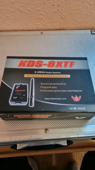 Emisora Futaba T9CP con bateria original