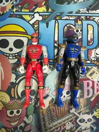 Power Rangers Figura de Acción Roja y Azul