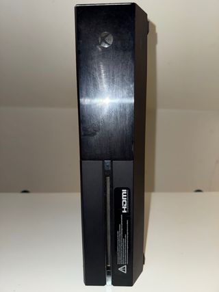 Xbox One Nera