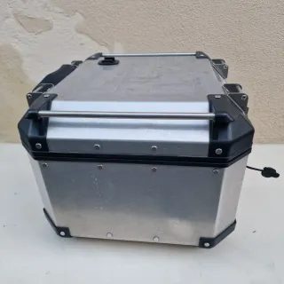 Maleta Baul Moto TopCase Givi Treekker Outback 42L