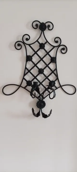 Candelabro de pared negro