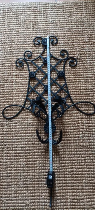 Candelabro de pared negro