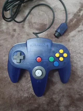 N64 Morada + 4 Juegos
