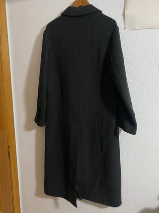 Abrigo largo oversize Zara ZW Collection