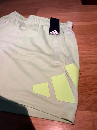 Calzonas deportivas Adidas verdes mujer