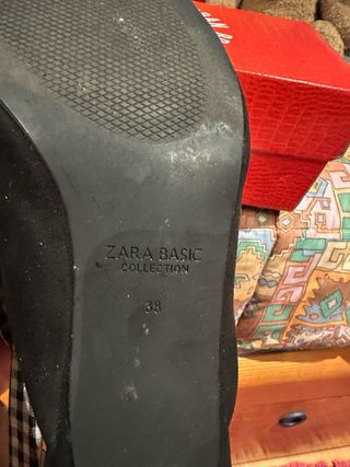 Zapatos Zara Basic negros destalonados