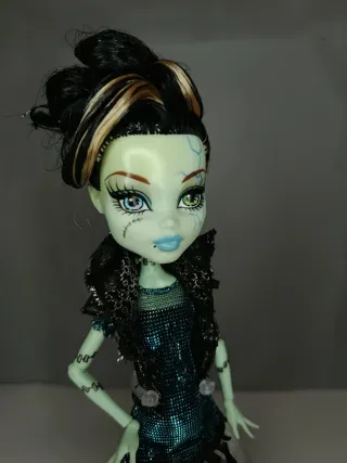 Muñeca Frankie Halloween